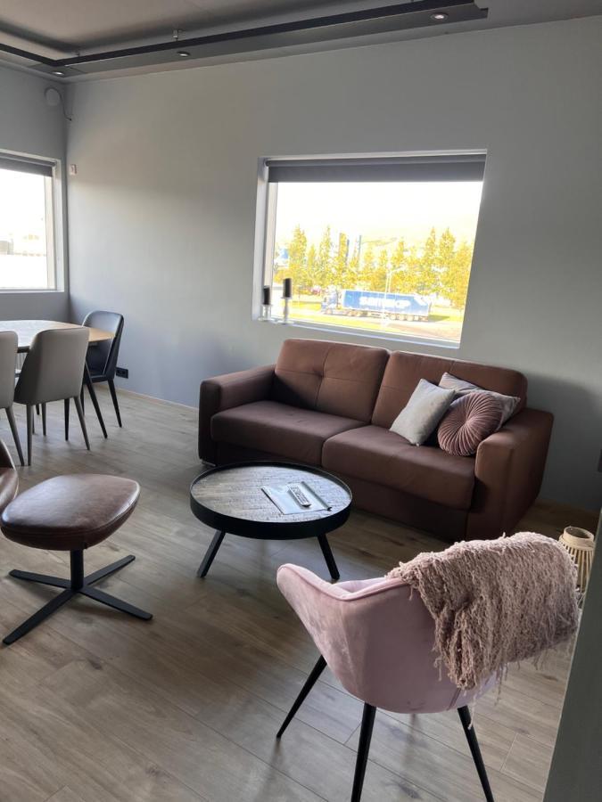 Tb Apartments 阿克雷里 外观 照片